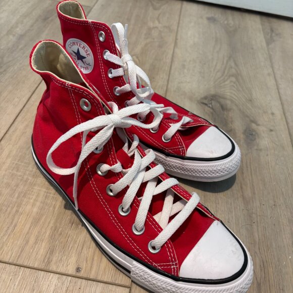 Red Converse All Stars - Never Worn - Picture 2 of 4